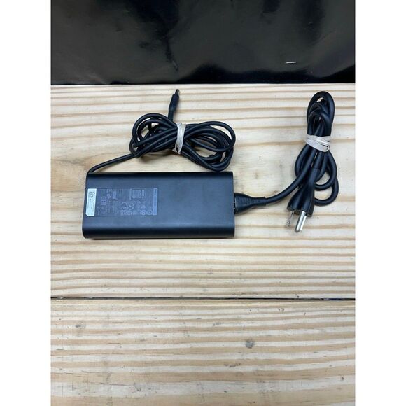 Dell 130 watt AC adapter for computers - Picture 2 of 3